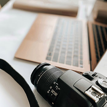 开云品牌-巴萨客场凯旋，球员高位输出还原总冠军气势，巴萨巅峰tikitaka